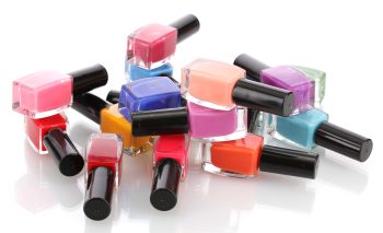 Cores de esmalte para o verão: Descubra as tendências vibrantes