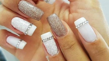 Modelo de unha para madrinha de casamento: Inspire-se agora