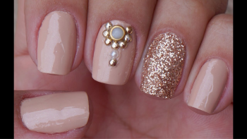 Unhas Nude Decoradas: 7 Ideias Incríveis para Você Tentar